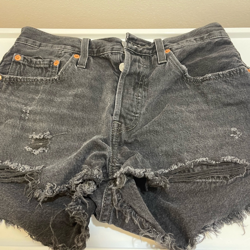 Levi Shorts For Women, 501 Black Wash, Size 27